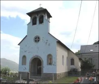 Nous terminons notre balade devant l'&eacute;glise Saint-Jean-Baptiste de Sireix. Petit village de 65 habitants, dans l'unit&eacute; urbaine d'Argel&egrave;s-Gazost, il se situe dans le d&eacute;partement ...