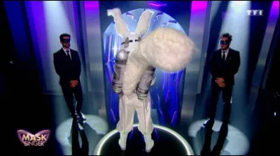 Qui était sous le costume de l'écureuil ?