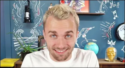 Quel âge a Squeezie ?