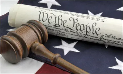 Quels avocats l'ont défendu après son décès ?