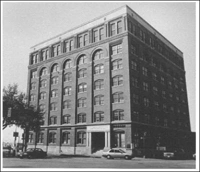 Où travaillait-il au moment des faits ?