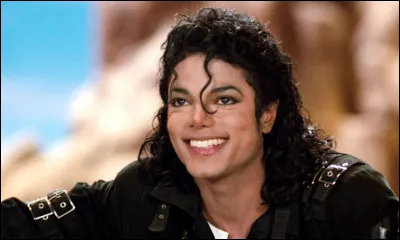 Ce chanteur et danseur, figure majeure de la musique pop des années 1980 et 90, se prénomme ...