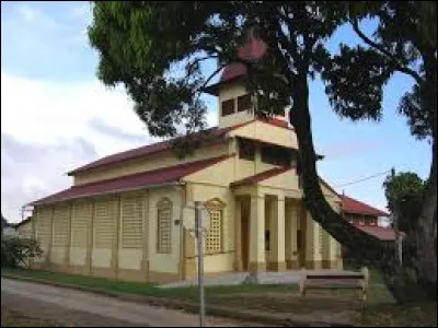 Pour finir, je vous emmène très loin de la métropole, à la découverte de Kourou. Ville d'outre-mer connue autrefois pour son bagne et actuellement pour son centre spatial, elle se situe dans le département ...