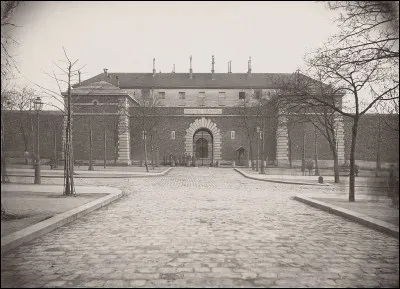 En 1982, qu'a fait le militant écologiste Chaïm Nissim ?