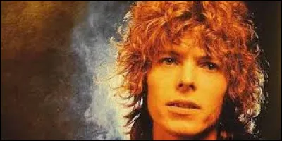 Complétez les paroles de ''Space Oddity'' de David Bowie : 

''Ground control to -----------------
Take your protein pills and put your helmet on''
