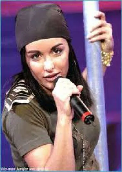 Complétez le titre de cette chanson : "J'attends...