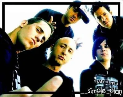 Quel est le nom du groupe sur cette photo ?