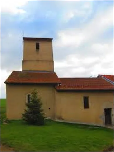 Nous terminons notre balade devant la chapelle Saint-Nicolas de Vulmont. Petit village Mosellan de 31 habitants, il se situe en région ...