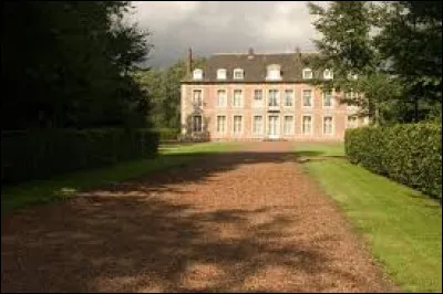 Je vous emmène dans les Hauts-de-France, à la découverte du château de Lignereuil. Commune de l'arrondissement d'Arras, elle se situe dans le département ...