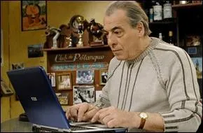 Qui est le patron du Bar du Mistral ?