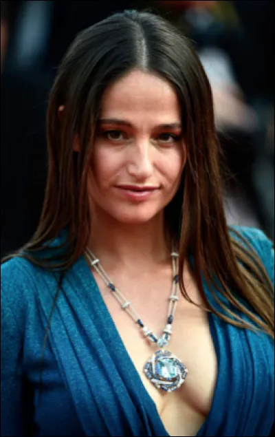 Qui est cette Marie, actrice et comédienne belge ?