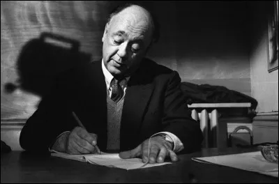 Quel est le titre complet de cette pièce d'Eugène Ionesco : "Le roi ... " ?