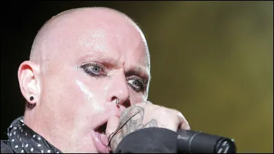 Quel musicien s'est vu décerner le prix Nobel de littérature ?