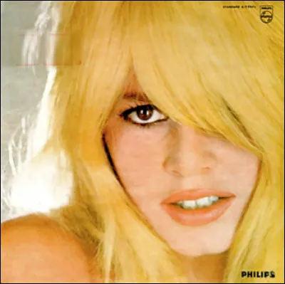 Qui chantait en 1964, les cheveux dans le vent ?