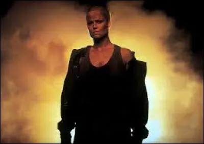Comment Ripley se débarrasse-t-elle de l'alien dans "Alien 3" ?