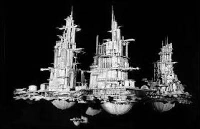 Comment s'appelle le vaisseau spatial dans le premier film ?