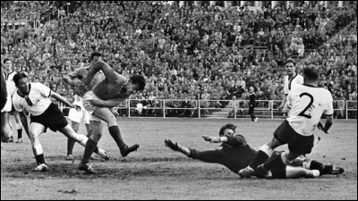 Quelles sont les 2 équipes ayant inscrit le plus de buts dans un match de Coupe du monde ?