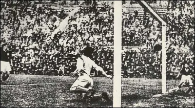 Quelles sont les équipes ayant gagné 2 éditions d'affilée ?