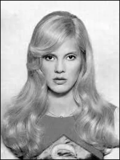 ''La Maritza'' est le cours d'eau de l'enfance de Sylvie Vartan. Où coule ce fleuve ?