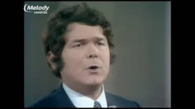 Complétez les paroles de ''Cuisse de mouche'' de Pierre Perret.

''On l'appelle Cuisse de mouche, fleur de banlieue
Sa taille est plus mince -----------------------------------------''