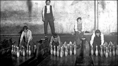 Qui faisait, principalement, le requilleur au bowling ?