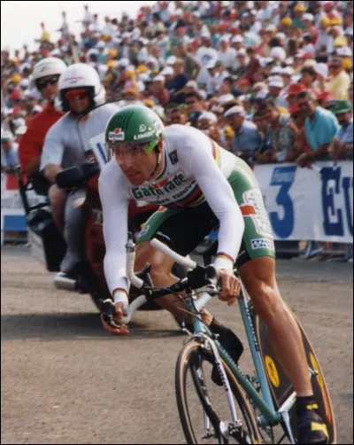 Il a été champion du monde sur route en 1991 et 1992, et vainqueur du Tour d'Italie 1990 : c'est ...