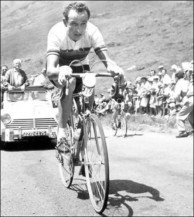 Après son record du monde de l'heure avec 46 km 393 le 19 septembre 1956, il a remporté en 1958 le Championnat du monde et le Tour d'Italie. C'est ...