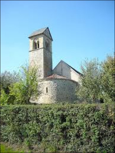 Nous commençons notre balade devant l'église Sainte-Marie-Madeleine d'Avrée. Petit village Nivernais de 84 habitants, il se situe dans l'ancienne région ...