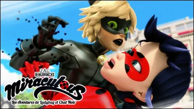 Dans "Chat Blanc" qui dit à Ladybug qu'il y a un problème dans le futur ?