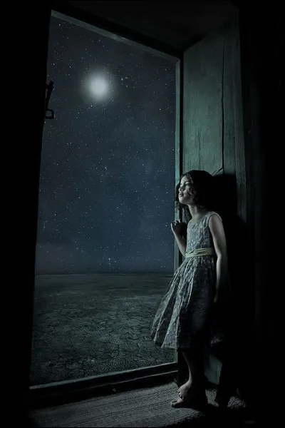 "Minuit se lève en haut des tours, les voix se taisent et tout devient aveugle et sourd". Vous l'imaginez sur sa guitare...