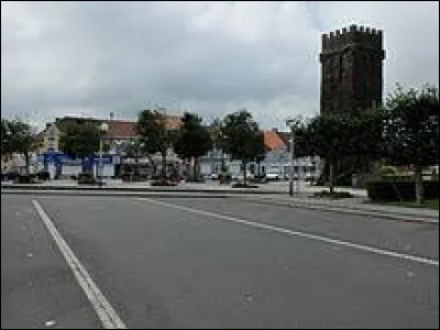 Nous terminons notre balade dans les Hauts-de-France, à Outreau. Ville de la banlieue de Boulogne-sur-Mer, elle se trouve dans le département ...