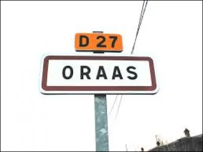 Commune des Pyrénées-Atlantiques, Oraàs se situe dans l'ancienne région ...