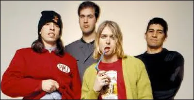 À qui doit-on "Love Buzz" ?