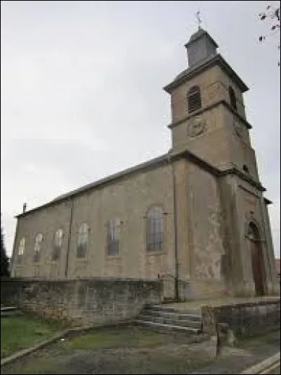 Nous sommes dans le Grand-Est devant l'église Saint-Salvin de Mercy-le-Haut. Village natal d'Albert Lebrun, dans l'arrondissement de Briey, il se situe dans le département ...