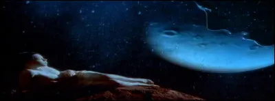 La chanson "Hijo de la luna" m'enchante, elle enchante aussi ma sur.
==> Me encanta la canción "Hijo de la luna" y a mi hermana...