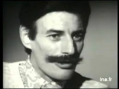 ''Un jour, un jour'' est un poème d'Aragon chanté par Jean Ferrat. Complétez les paroles avec le nom d'un poète espagnol exécuté par les partisans de Franco.

''Tout ce que l'homme fut de grand et de sublime
Sa protestation, ses chants et ses héros
Au-dessus de ce corps et contre ses bourreaux
À Grenade aujourd'hui surgit devant le crime

Et cette bouche absente et --------------- qui s'est tu
Emplissant tout à coup l'univers de silence
Contre les violents tourne la violence
Dieu le fracas que fait un poète qu'on tue''