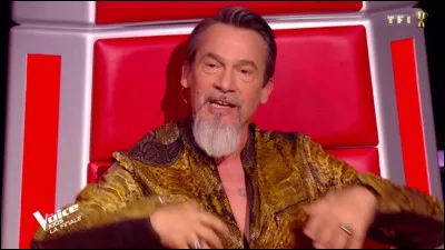 Avec quelle chanteuse a-t-il eu une histoire d'amour en 1990 ?