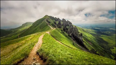 As - Dans quel arrondissement se situe la commune d'Aspres-sur-Buëch ?