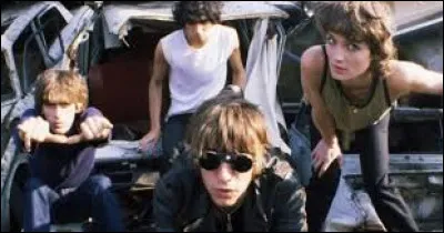 Complétez le titre de cette chanson : "Métro (c'est...