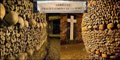 Cette partie fait environ 0,5 % de la totalité de cet endroit ! Si, à l'entrée vous vous amusez bien, il est tout à fait possible que vous fassiez « la gueule » en sortant ! Espérons que vous garderez le sourire… malgré ce que vous venez de voir !
Où sommes-nous ?