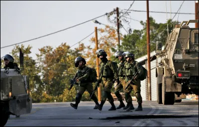 "La Guerre des Mondes" est un roman signé Orson Welles.