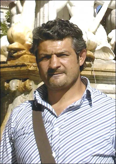 Reçoit souvent des câbles, c'est la...