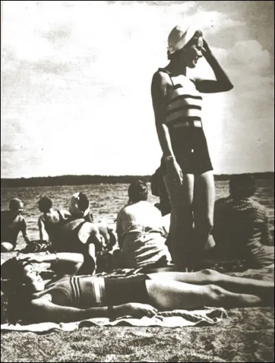 Vous avez sous les yeux un des premiers "deux-pièces", photographié en 1929. Sur quelle plage très exotique ?