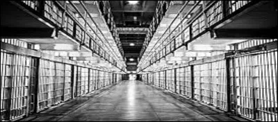 L'espace carcéral est synonyme de gril thoracique.