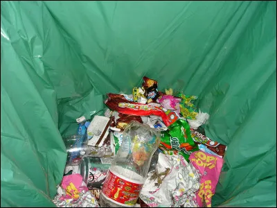 En moyenne, sur 360 kilos d'ordures ménagères, combien sont recyclés ?