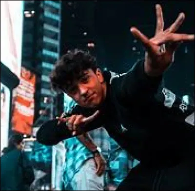 Qui est cette personne ?