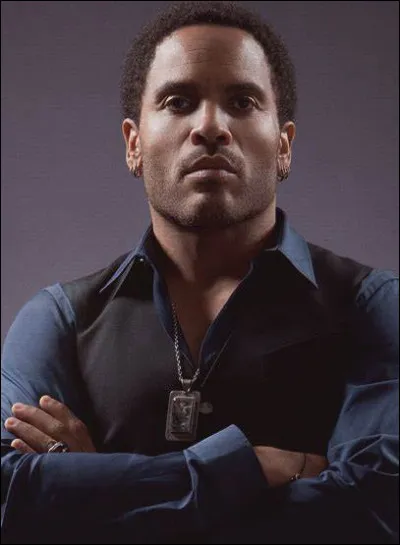 Comment s'appel le styliste de Katniss ?