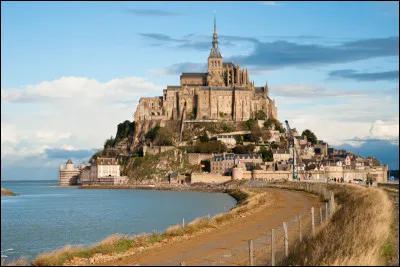 Le Mont-Saint-Michel est-il normand ou breton ?