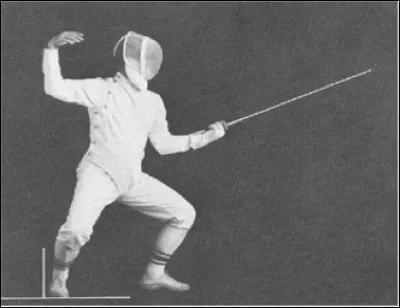 Trouvez une expression synonyme de : Se préparer à combattre, être sur ses gardes !