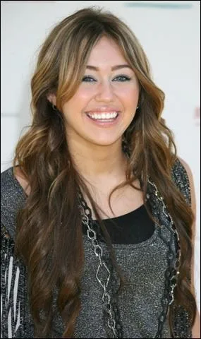 Comment s'appelle-t-elle rellement ?